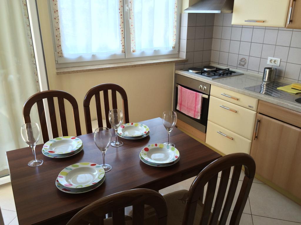 Kvajera Apartment Porec Esterno foto